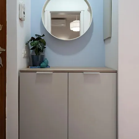 Apartment Perfect Base - Steps From Piata Universitatii *