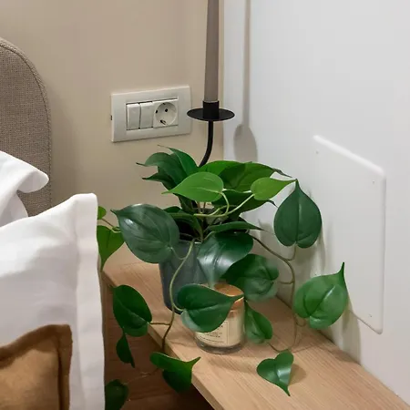 Perfect Base - Steps From Piata Universitatii Apartment *