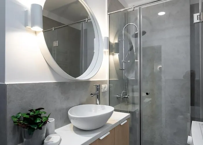 Perfect Base - Steps From Piata Universitatii Apartament Bukareszt