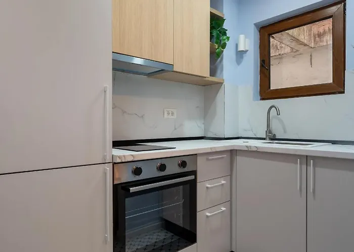 Апартаменти Perfect Base - Steps From Piata Universitatii *