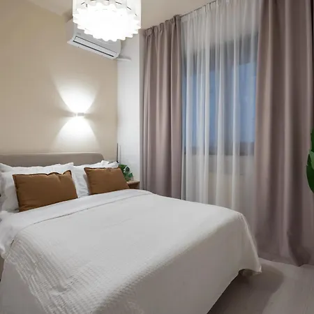 דירה Perfect Base - Steps From Piata Universitatii *